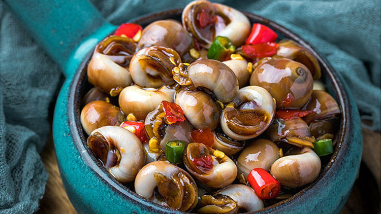 香辣海螺肉海鲜特产零食包邮 (美味海鲜零食100种)