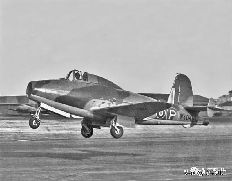 爱迪生发明了电灯泡的资料,爱迪生发明电灯泡的事迹