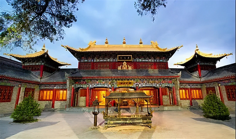 西安莲湖区20个旅游景点，3个是公园，其他17个历史底蕴丰厚