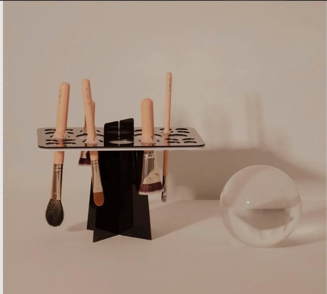 新手画底妆用粉底液还是气垫,怎么样画底妆才不卡粉