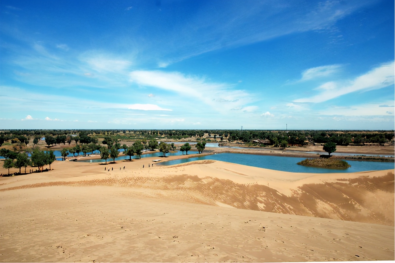 新疆疆内旅行攻略学生,川进疆出自驾游攻略