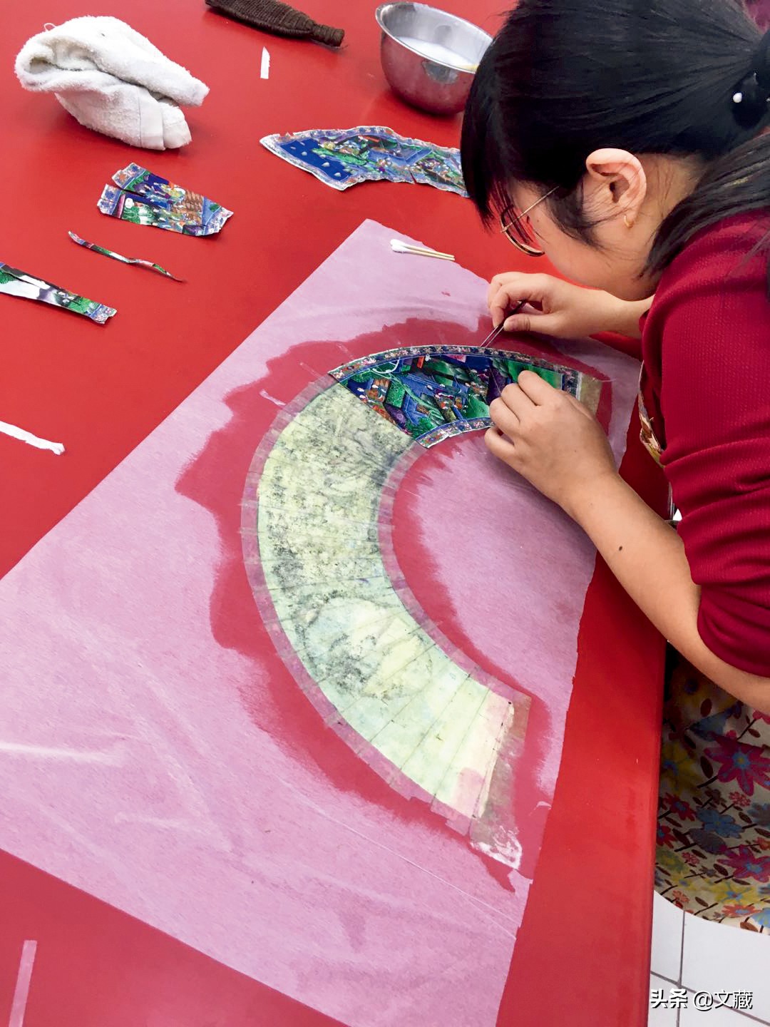 *物文**修复：巧夺天工的外销折扇保护与收藏