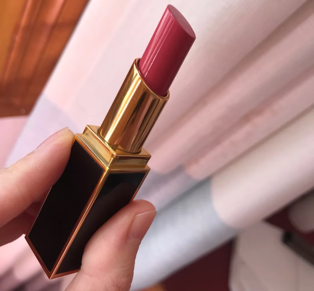 tf黑金细管52和27哪个好看,tf口红最新色号雾面