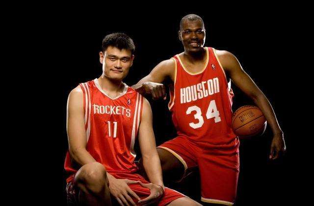 奥尼尔排nba历史前十巨星,奥尼尔评选最强运动员