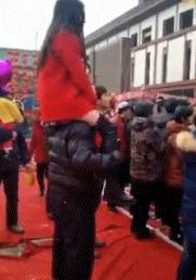 只能亮度调亮才能看得懂的梗,调高亮度才能看懂的梗