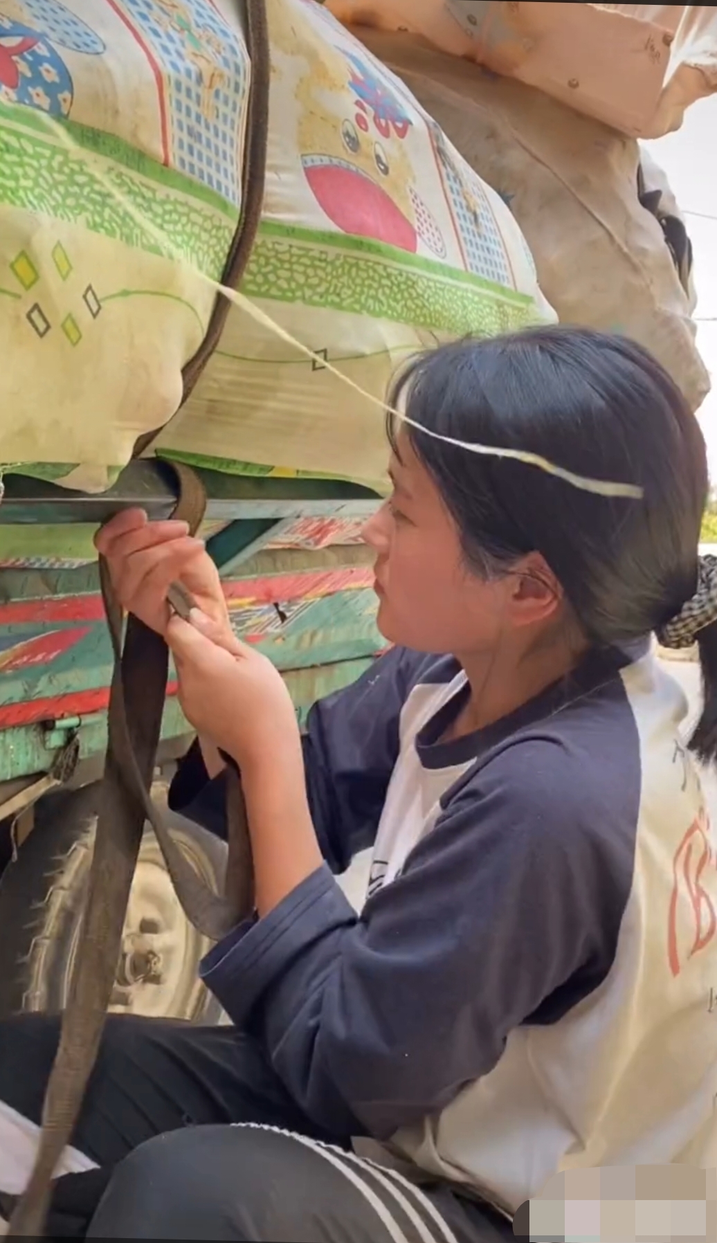 这样的女孩你还喜欢吗,这样的90后新式婚姻你能接受吗