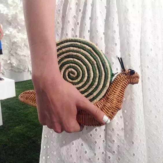 几款特别好看的包包,这些时髦又不贵的小众包包