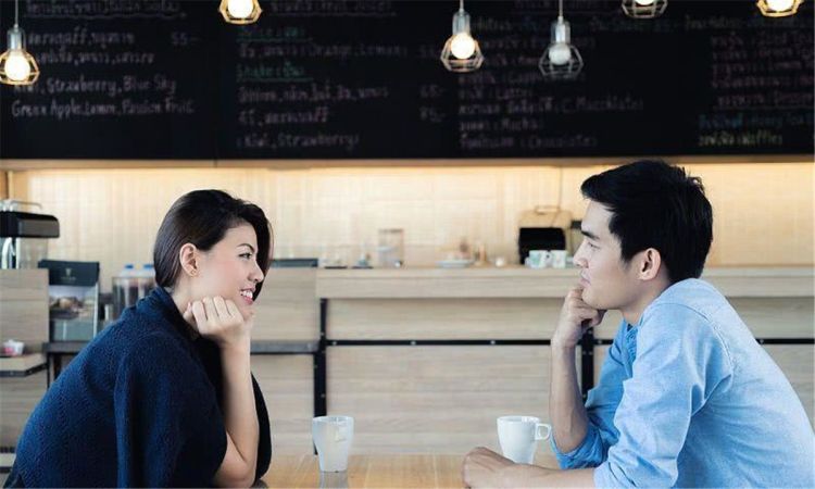 男女家长互加微信怎么聊天,学生家长互相加微信