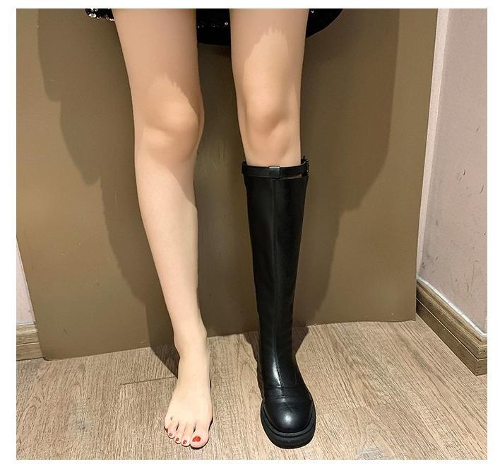 冬天的加绒马丁靴小个子测评,冬天里的第一双雪地靴