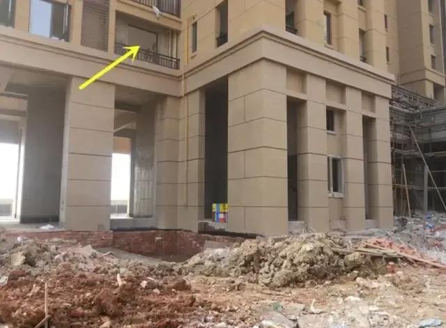 买房选一楼还是买顶楼好,买房一楼好还是二楼好