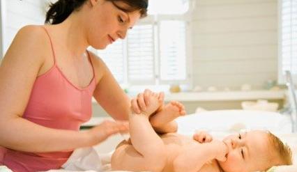 宝宝奶萌肌的秘密，就在洗澡后的几分钟