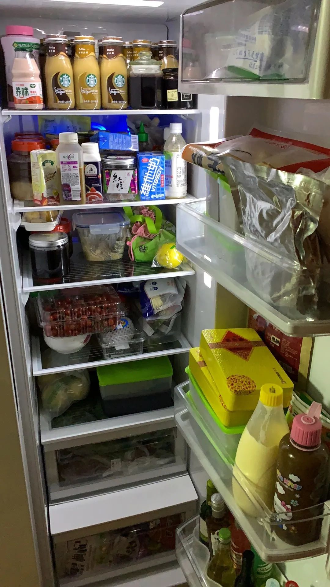 CBD里的Chloe、AmandaandKatharine，都在㳽到脑壳买农副产品