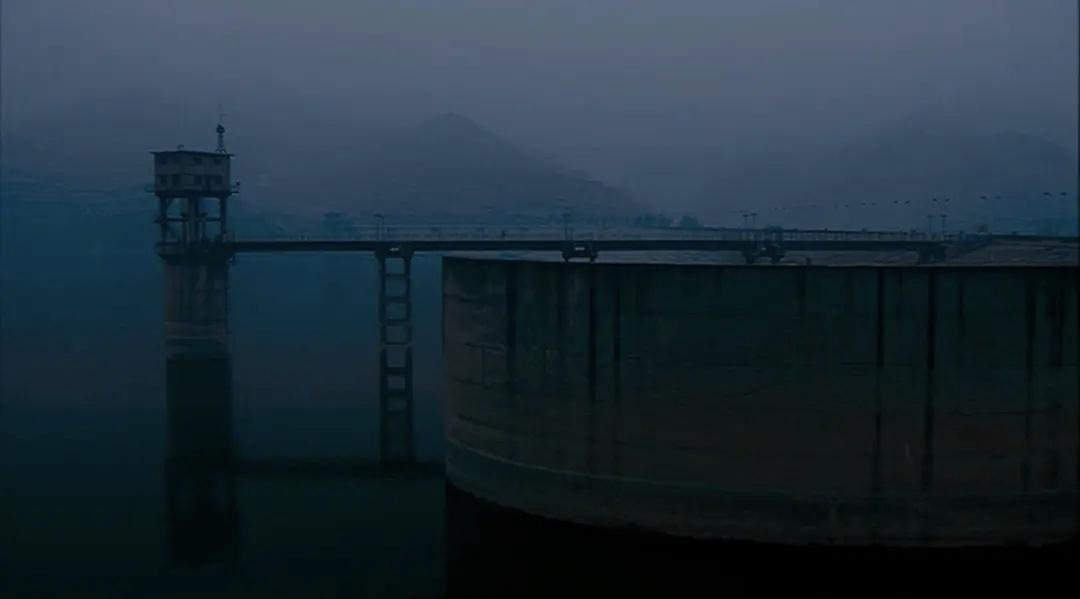 女警察与罪犯的爱情电影,关于女警察与死刑犯的电影