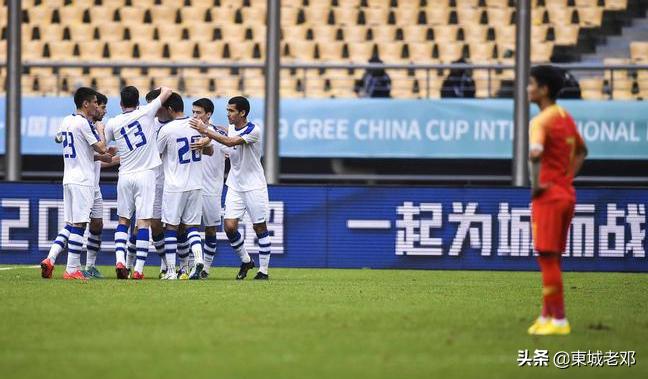 中国杯首场国足0:1负泰国,卡纳瓦罗第二次执教中国男足