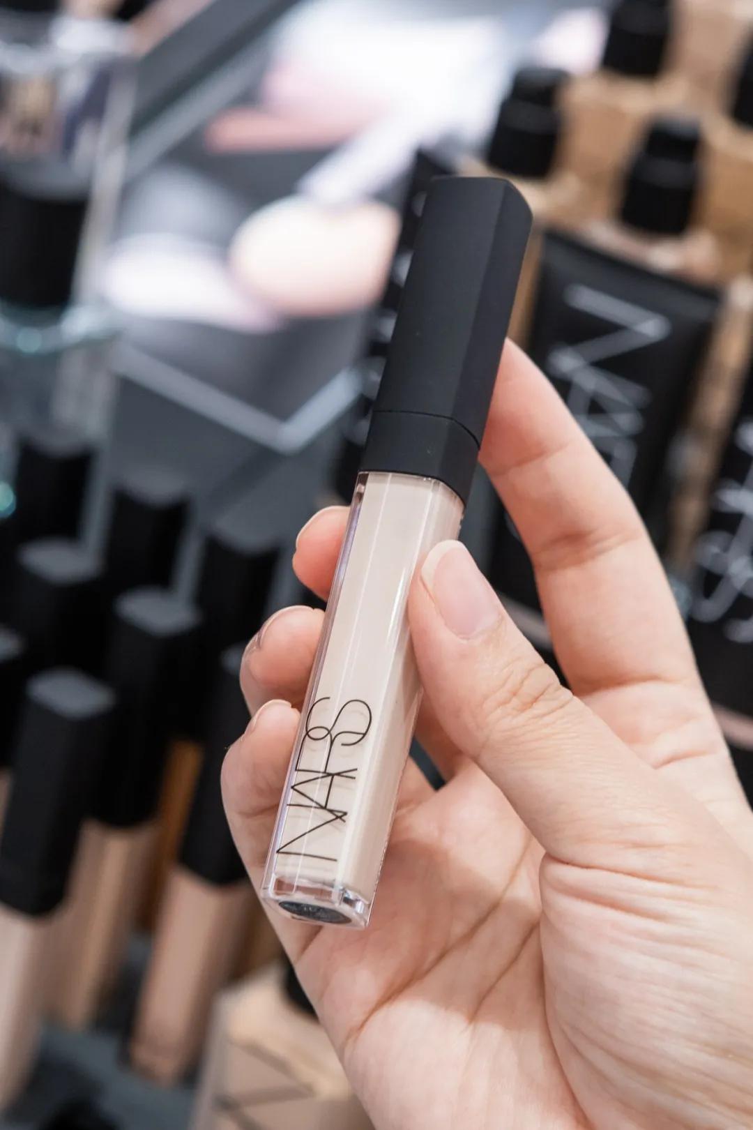 火爆全网的美妆店,美妆店火爆现场