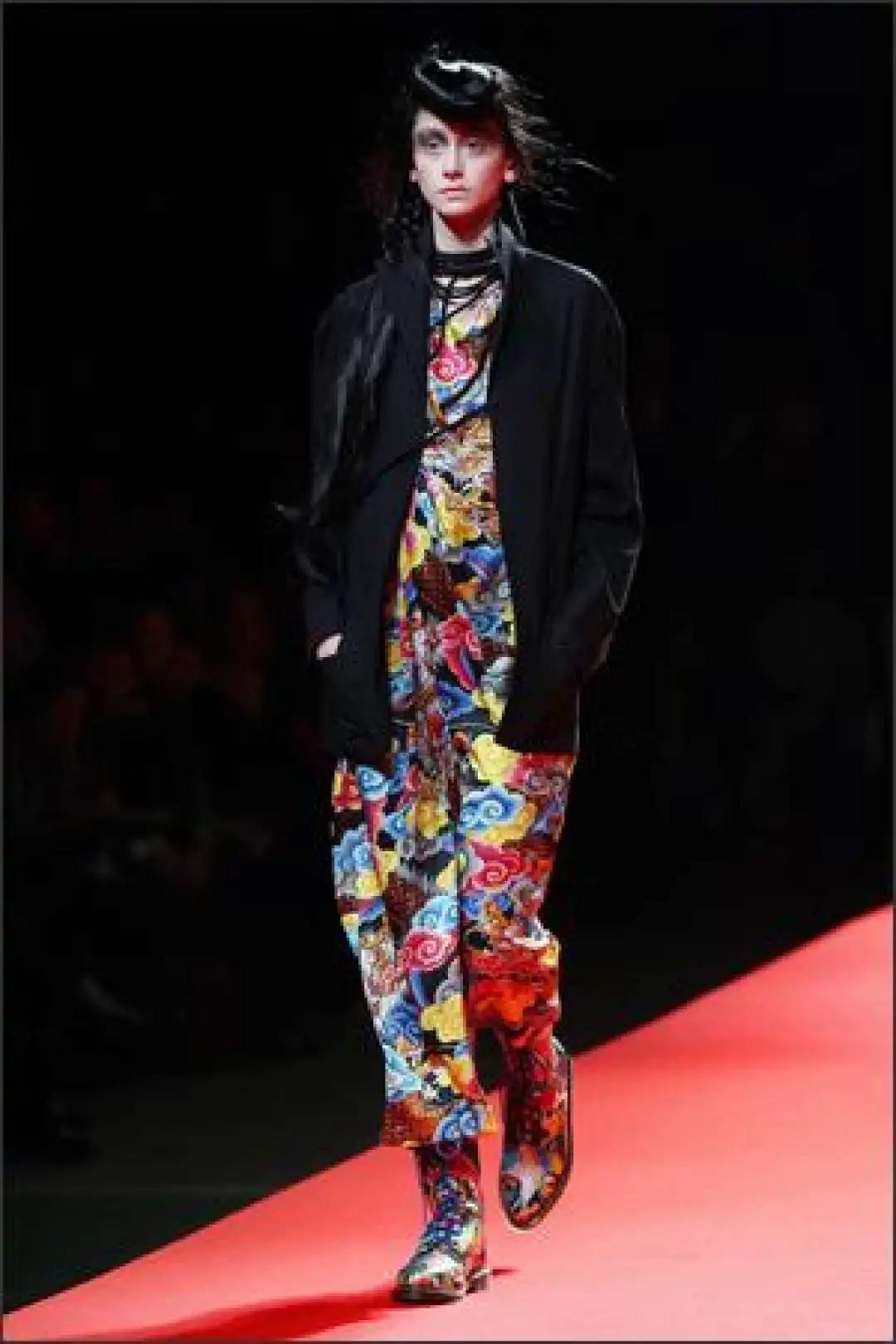 痰盂变果篮,痰盂被人玩出了新花样