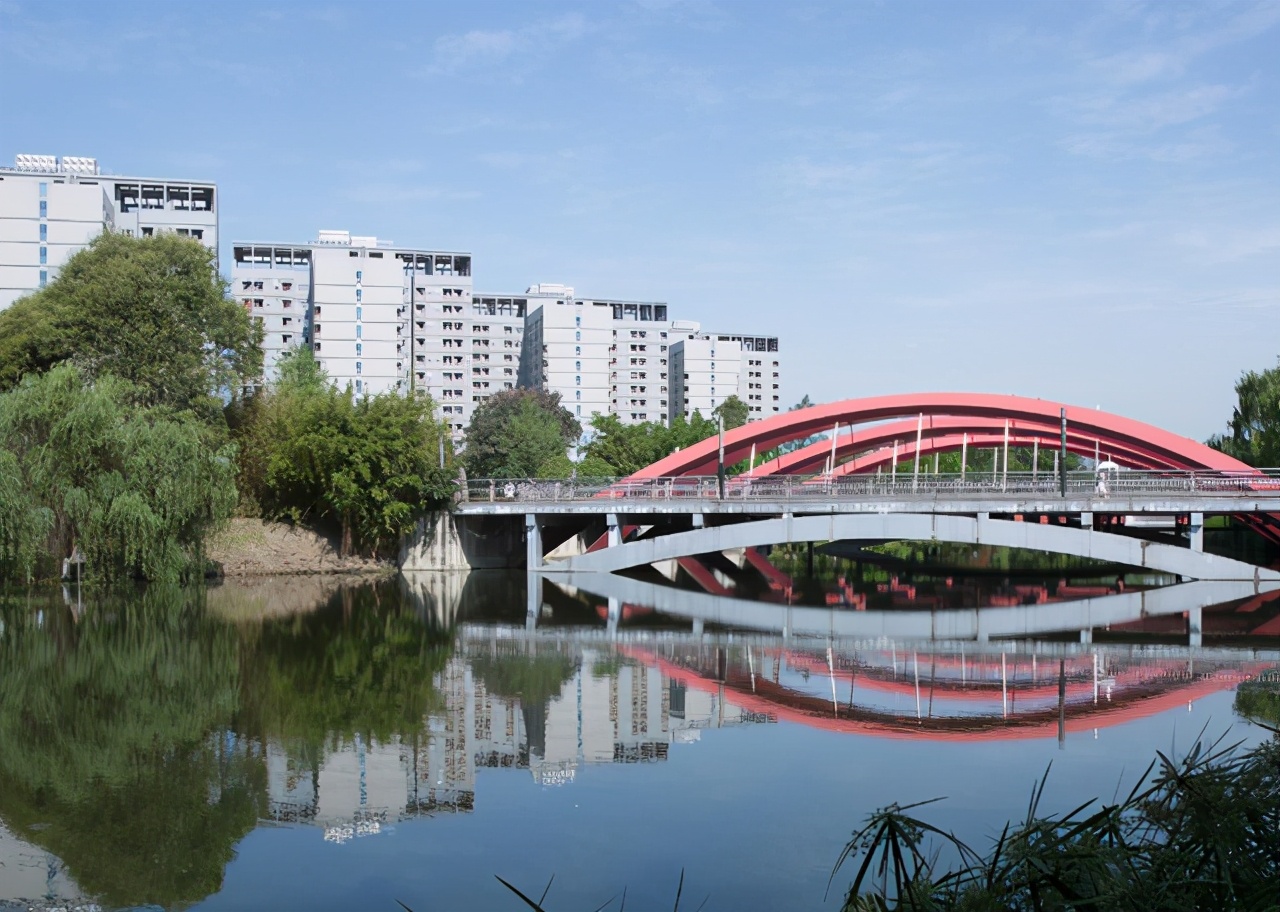 这所鼻祖级211大学，数度更名为“国字号”，优势专业全国第一