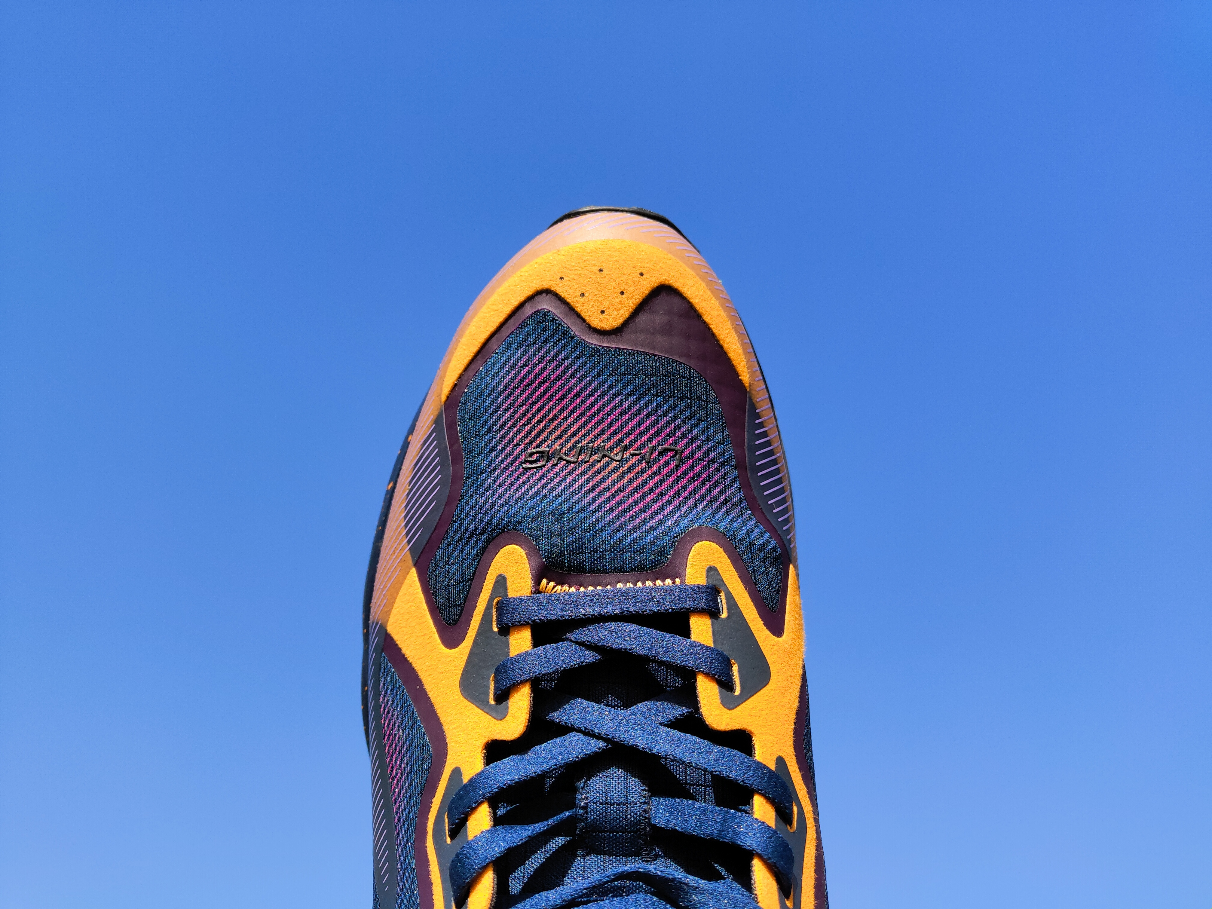 李宁不畏风雪鞋,李宁无惧风雨