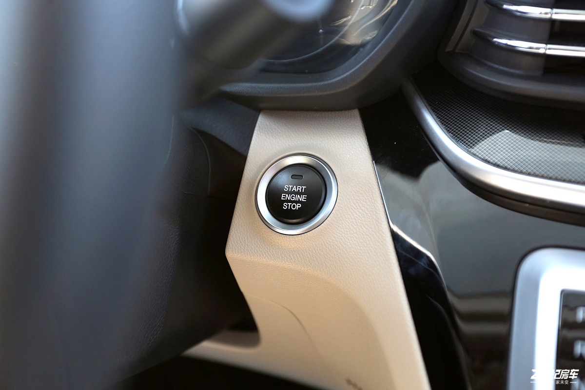 了解上汽大通maxusv90最新动态,上汽大通maxusv902023款2.0t短轴低顶