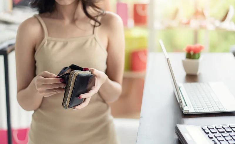 关闭花呗的年轻人,告别花呗从零开始