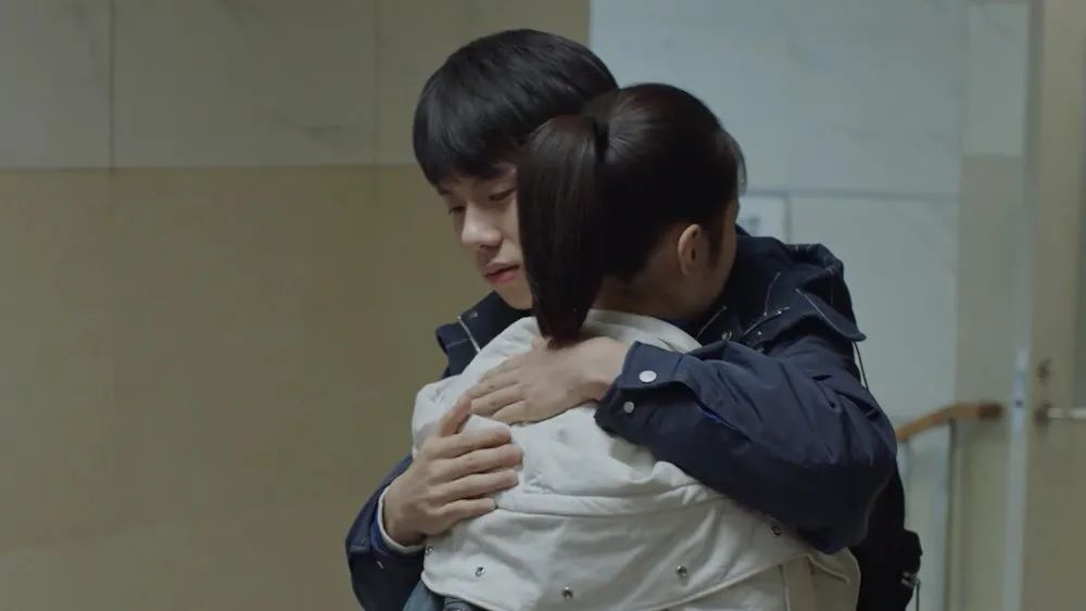 教育孩子早恋的正确做法,孩子早恋妈妈教科书式处理方法