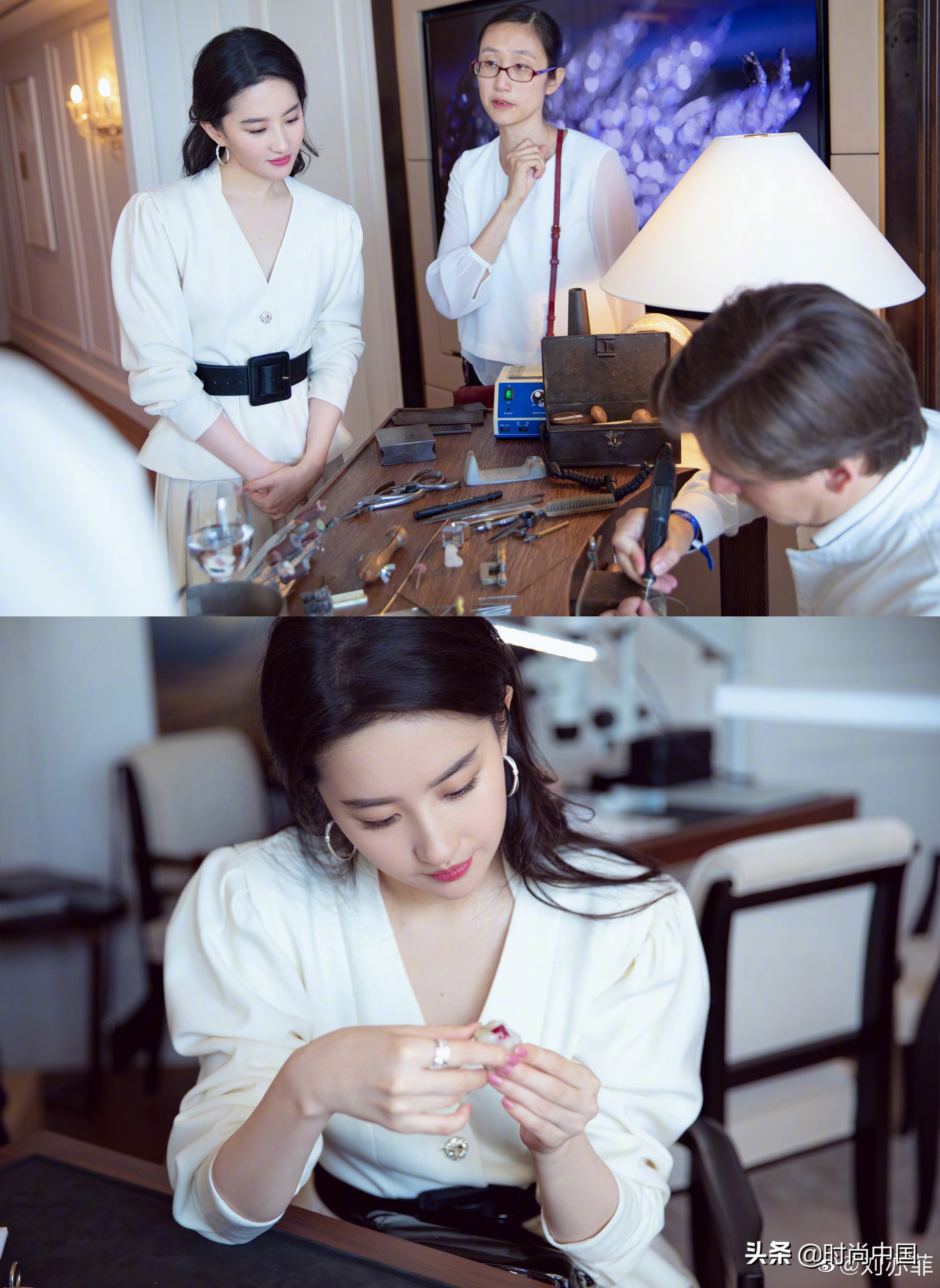 刘亦菲黄金手镯,刘亦菲珠宝代言尚美藕色礼服