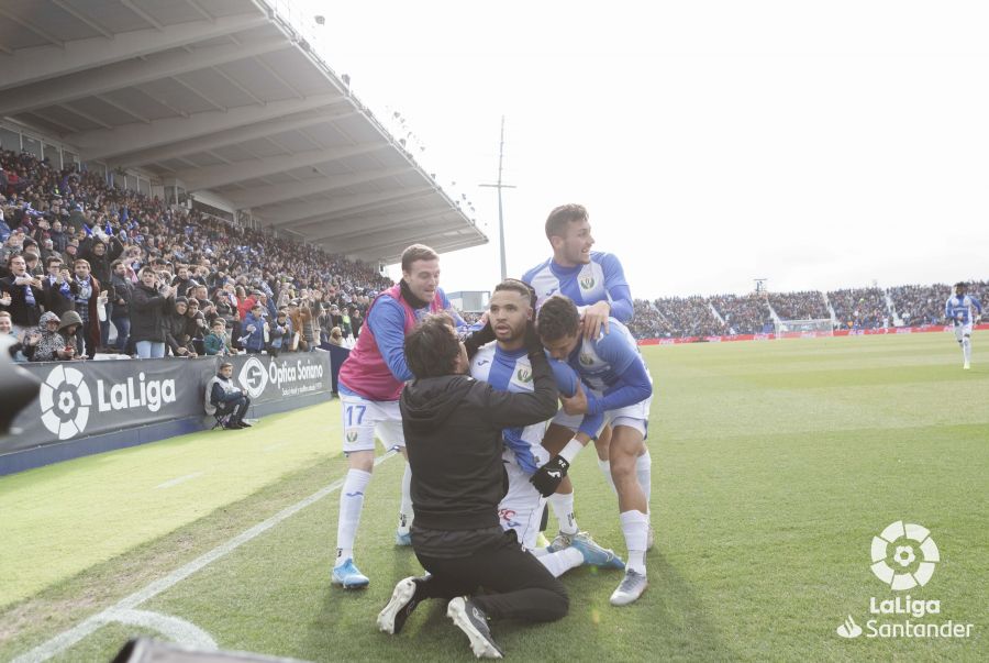 武磊对莱加内斯视频集锦,西班牙人莱加内斯武磊集锦