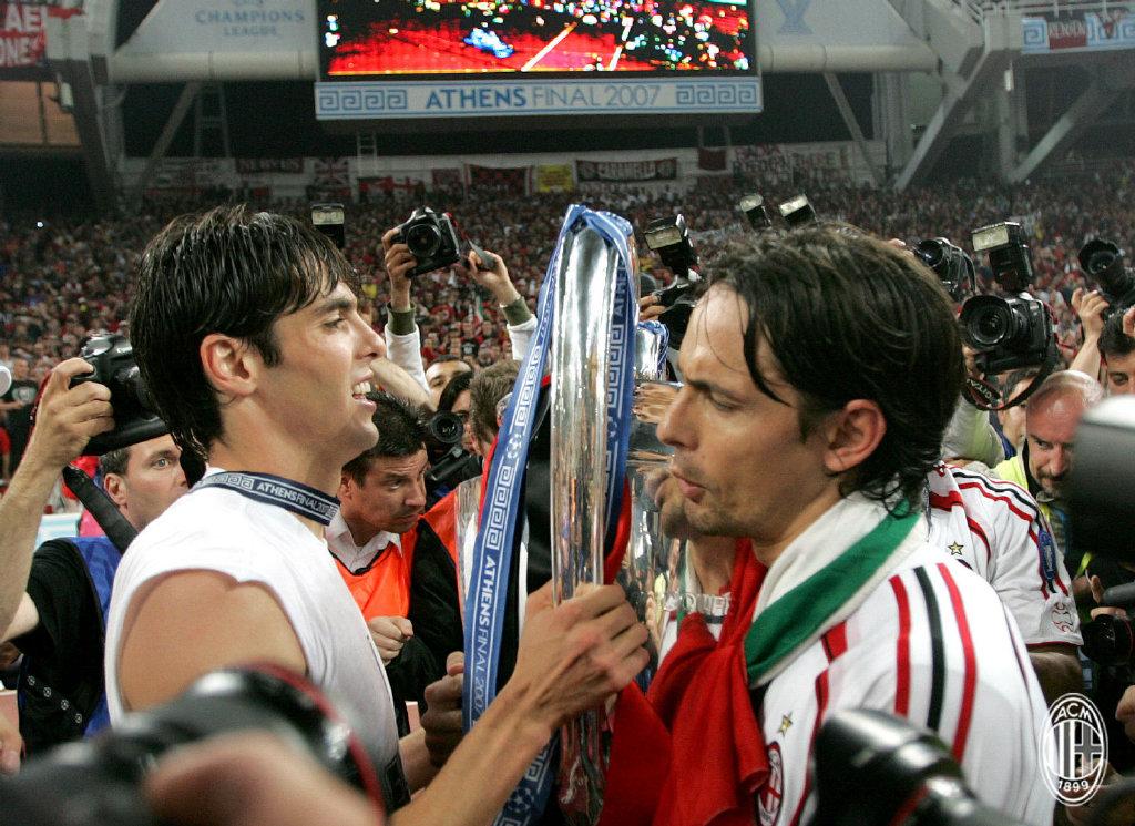 卡卡足球悲情时刻,卡卡绿茵场上的完美偶像