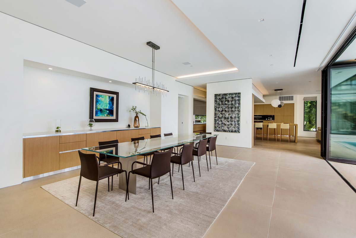 没有泳池的房子,没有泳池和花园的别墅