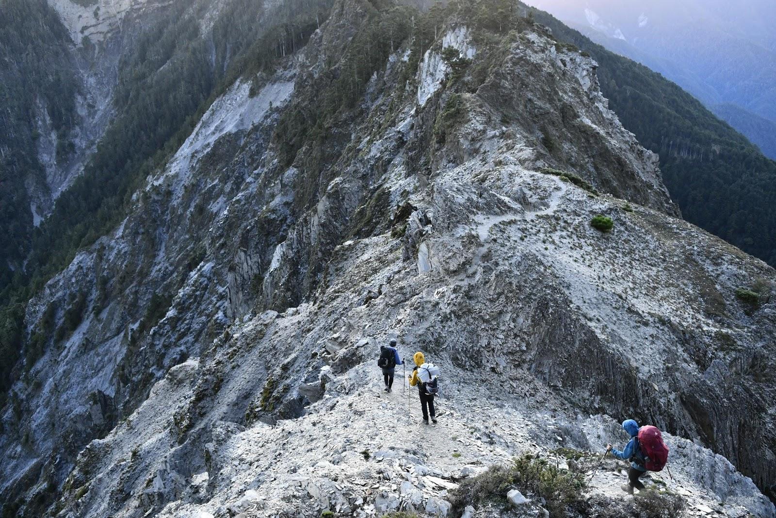 keen登山鞋评测,keen登山鞋2022款