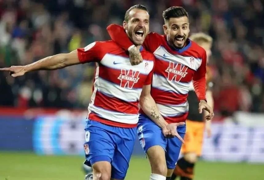 皇家社会5连胜,皇家社会5比0