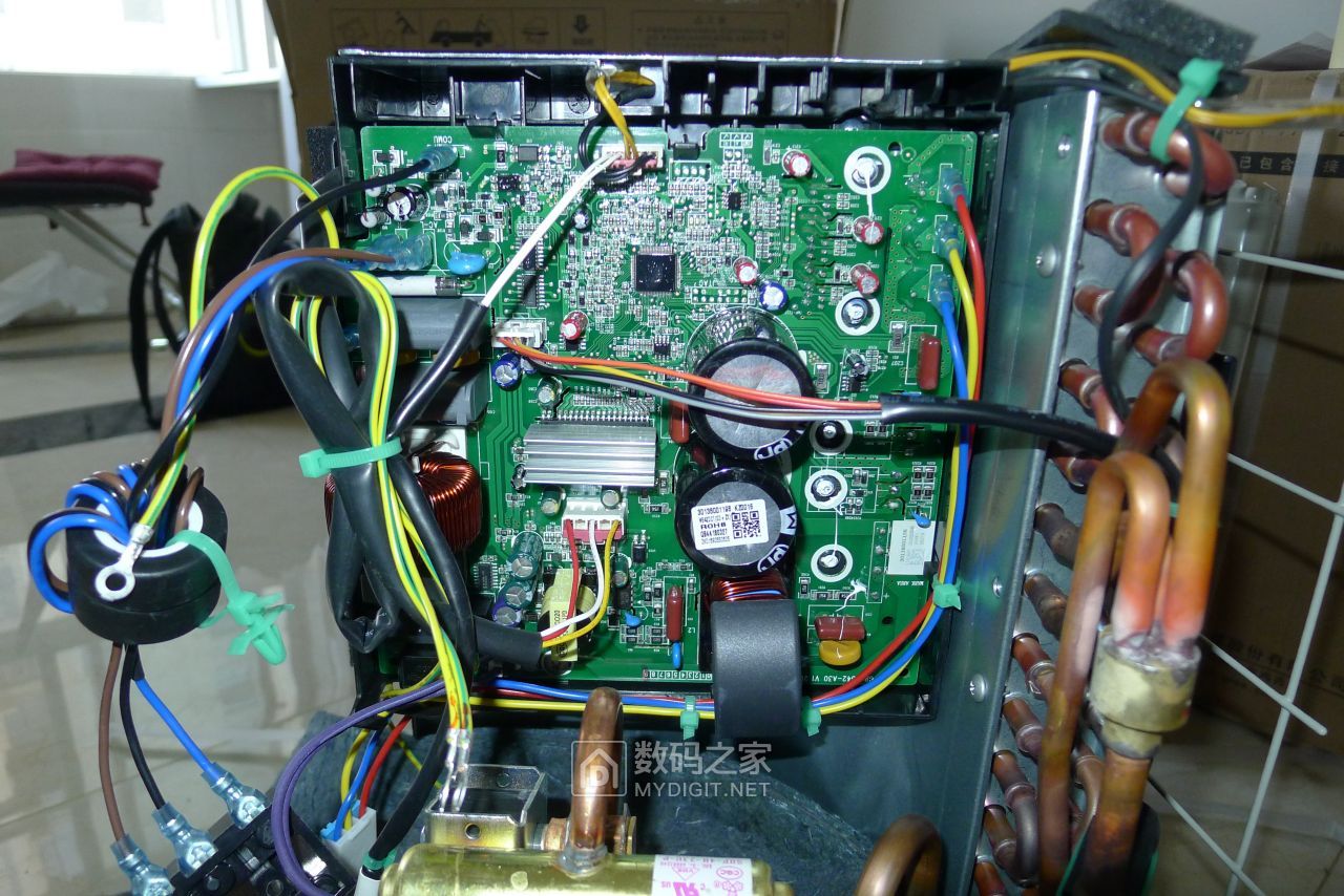 格力1.5匹空调拆解全过程视频,格力空调大1.5匹一级能效拆机视频