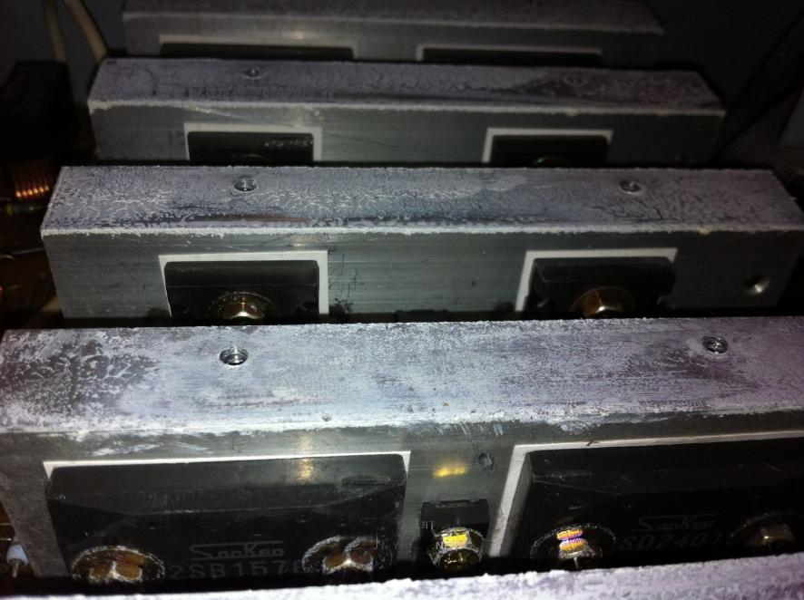 修一台建伍高端功放内部线路不亚于一台黑白电视机