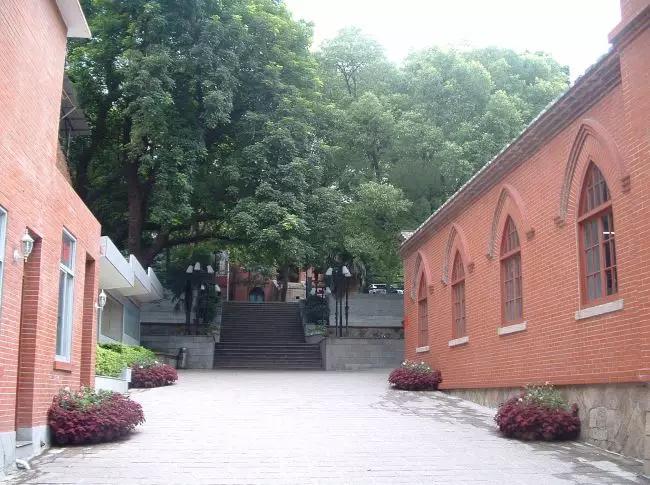 福州最牛逼的学校,被清华北大争着录取