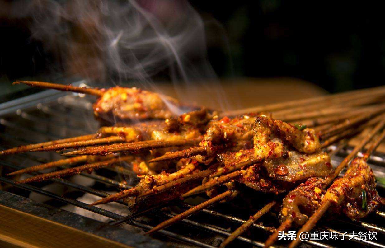 李白所写庐山瀑布真的有三千尺吗,真正李白写的望庐山瀑布在哪里