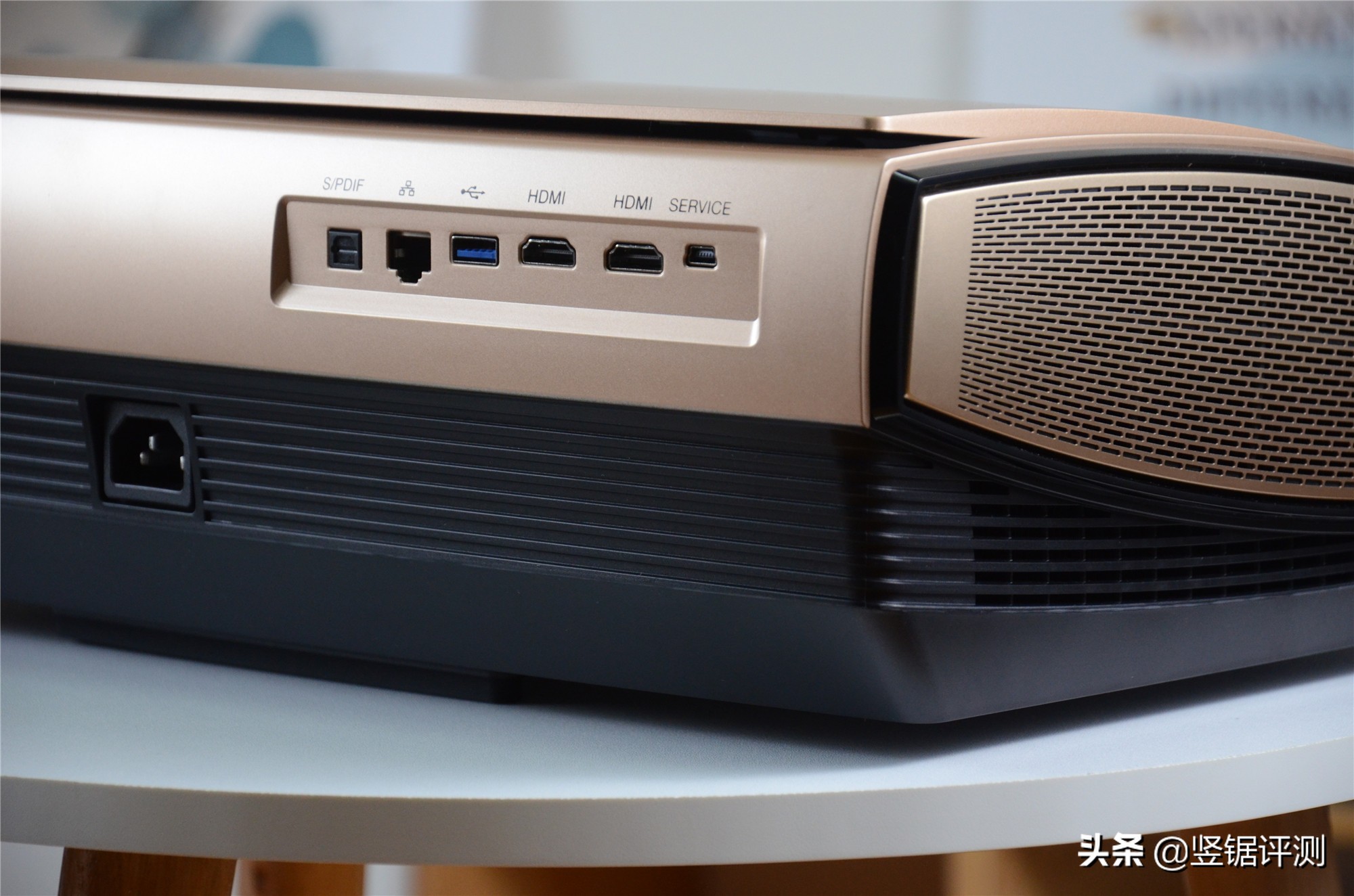 激光电视坚果u1与坚果s3对比,坚果s3激光电视对比s1pro