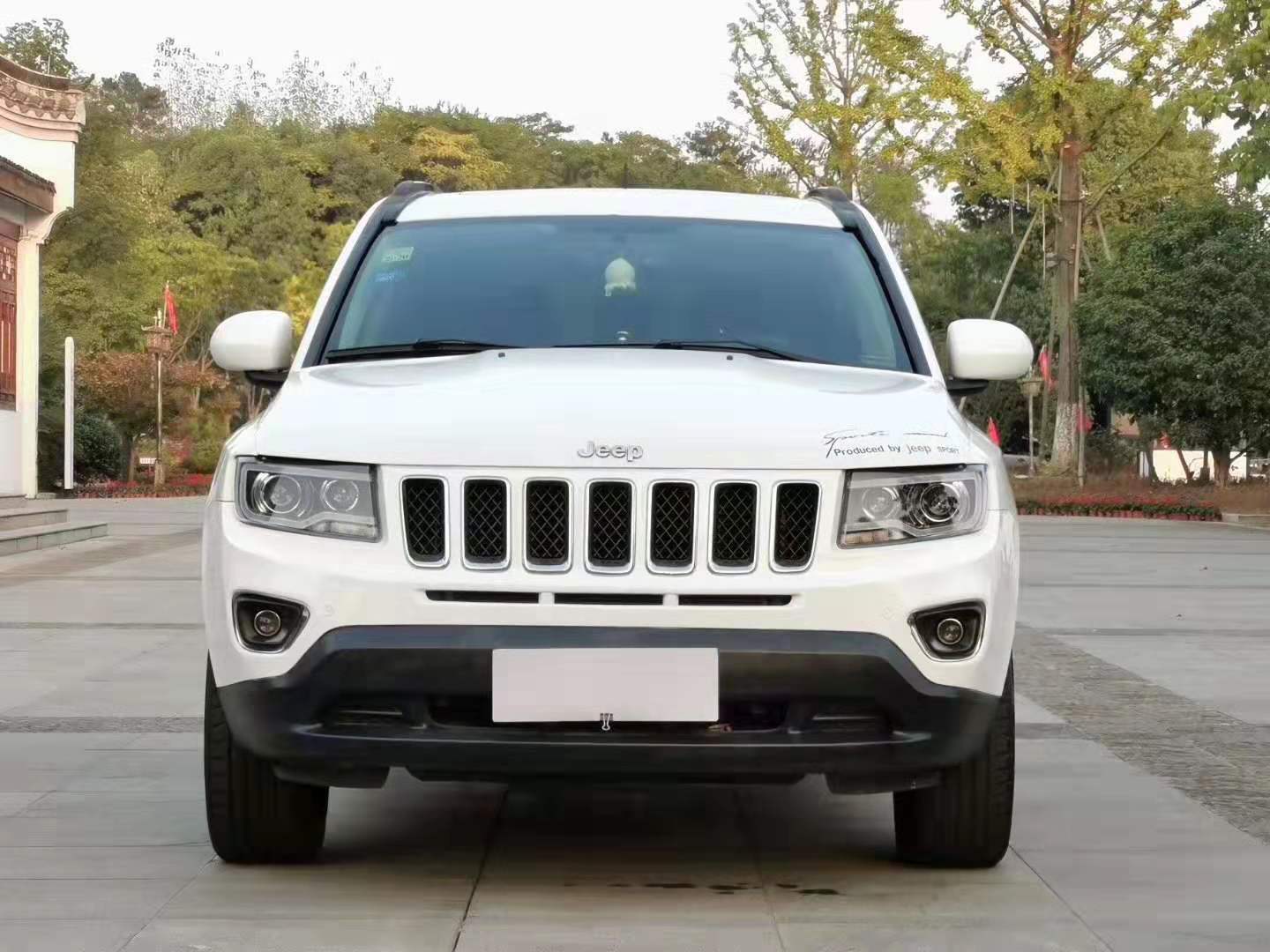 2011款jeep指南者2.4四驱进口,10万入手17款jeep指南者