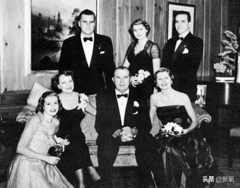 最厉害影后！完美神颜拯救整个王室基因，手段高超让国家起死回生