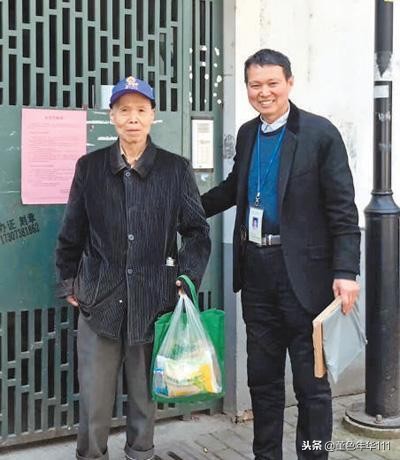 为空巢老人跑腿20年,为空巢老人做一次家务