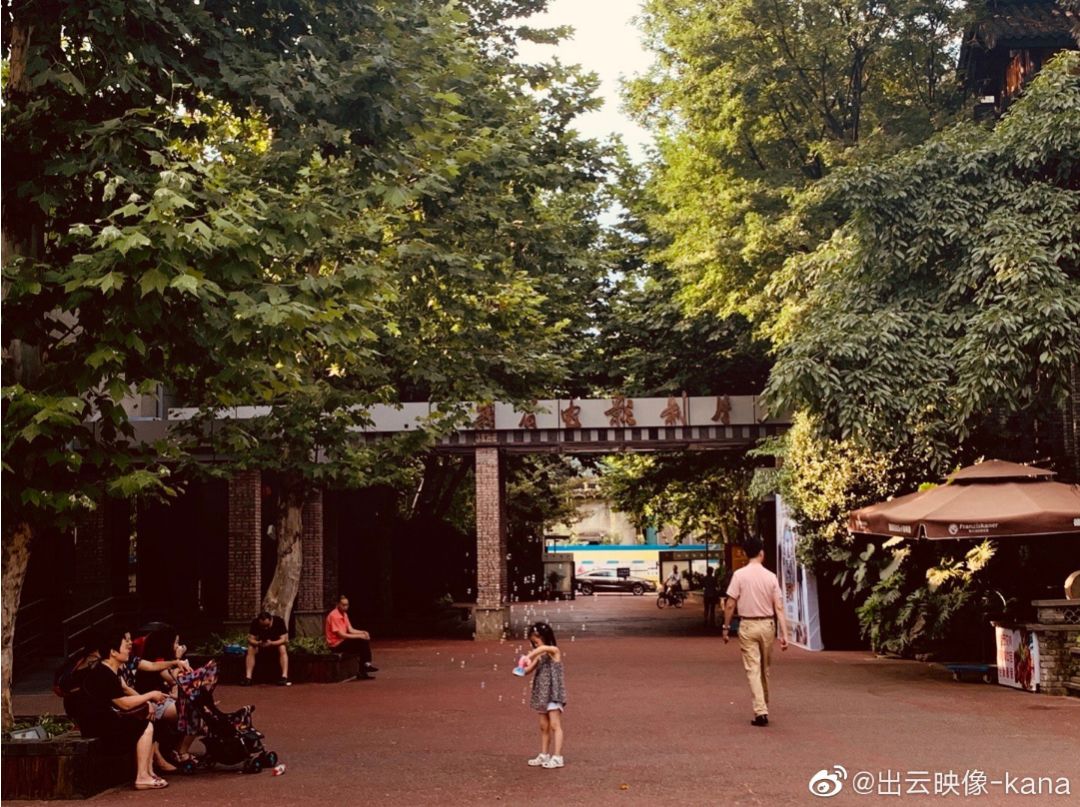 成都68岁机车厂变花园，工业风爱好者快来打卡