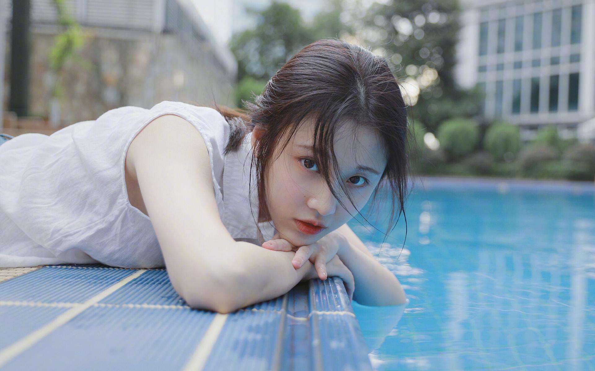 如何高情商征服女孩子,如何高情商的讨女生欢心