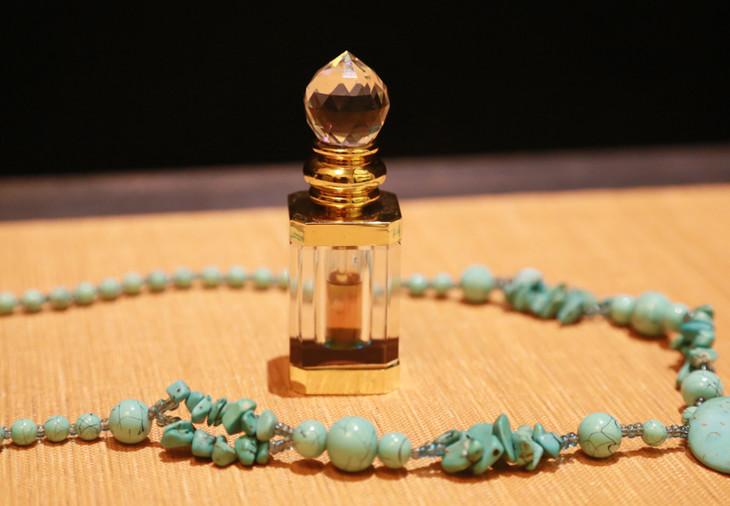 女性喝沉香水的好处与坏处,沉香好处