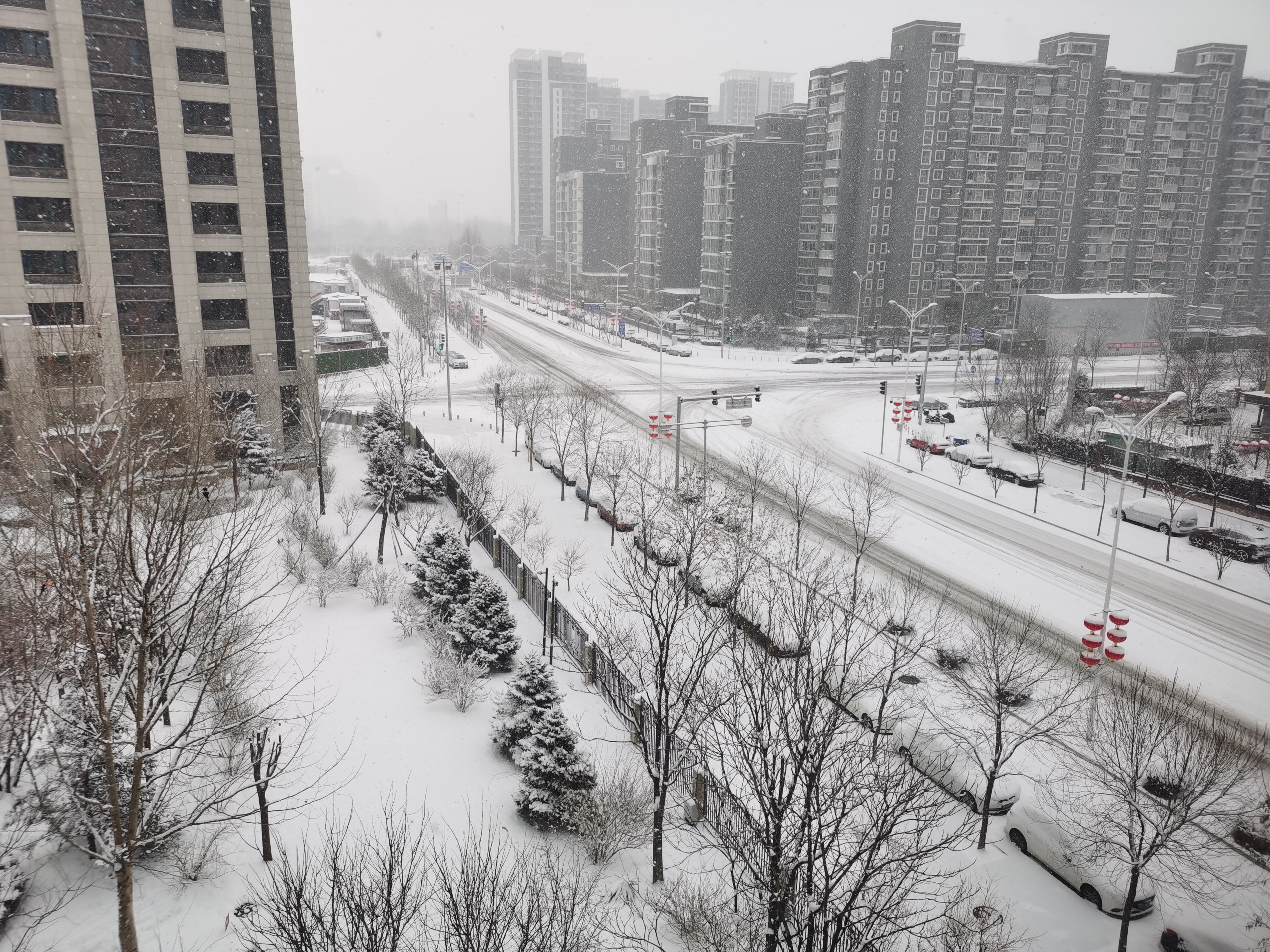 银行信贷部门员工属于在编人员吗,银行信贷员是合同制吗