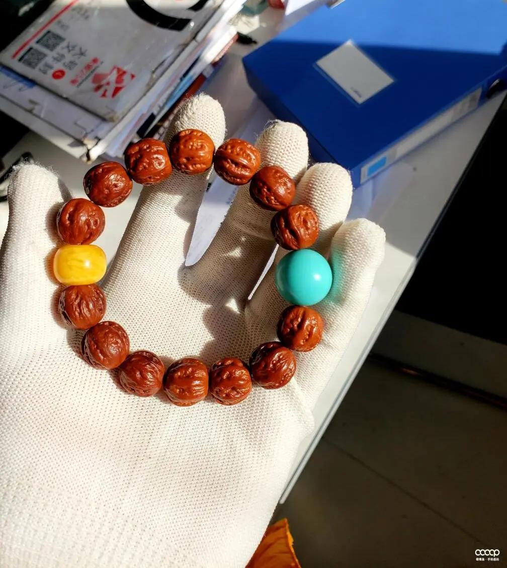 小核桃手串是不是越小就越好,玩核桃少走弯路