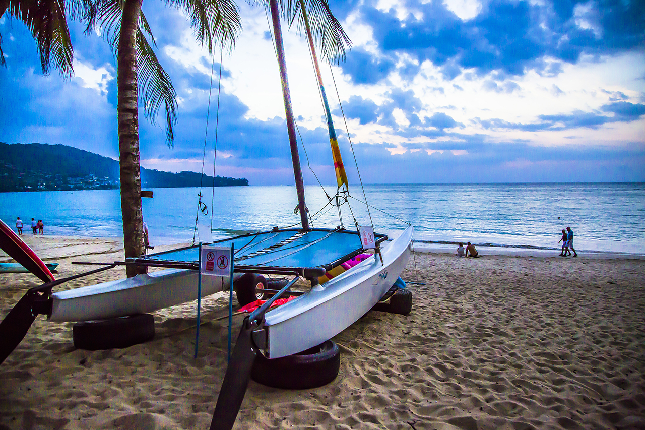 泰国旅游都是中国人,泰国普吉岛中国人多吗