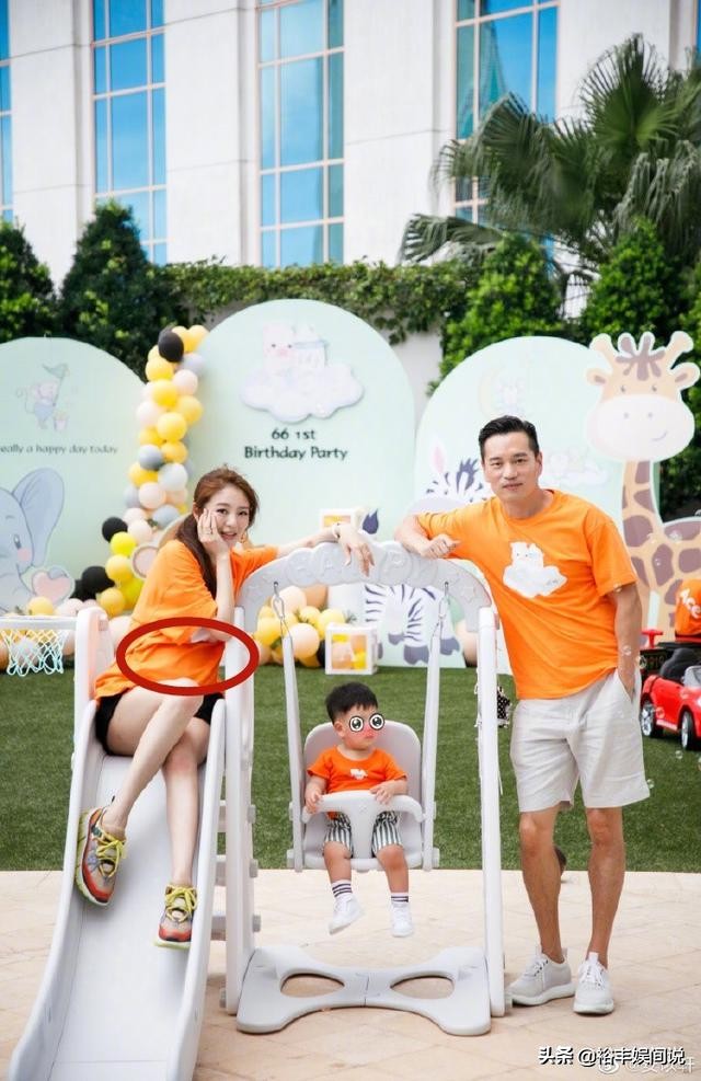 安以轩挺孕肚为儿子办周岁宴，豪宅外景曝光，犹如足球场大