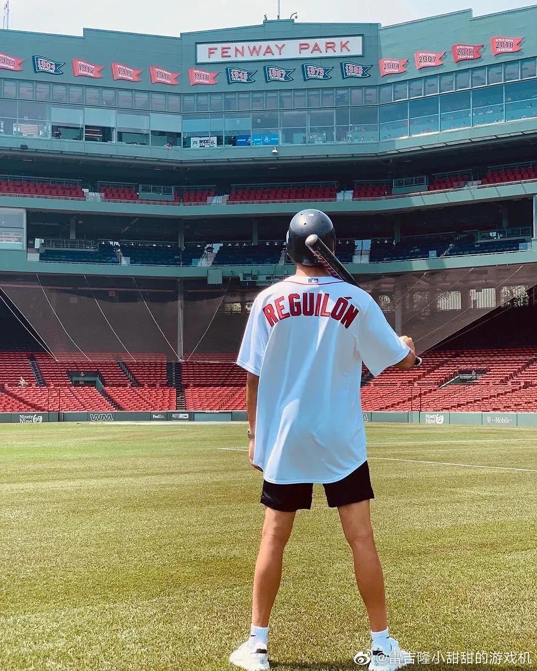 球星有大脚骨吗,球星也有温柔的一面