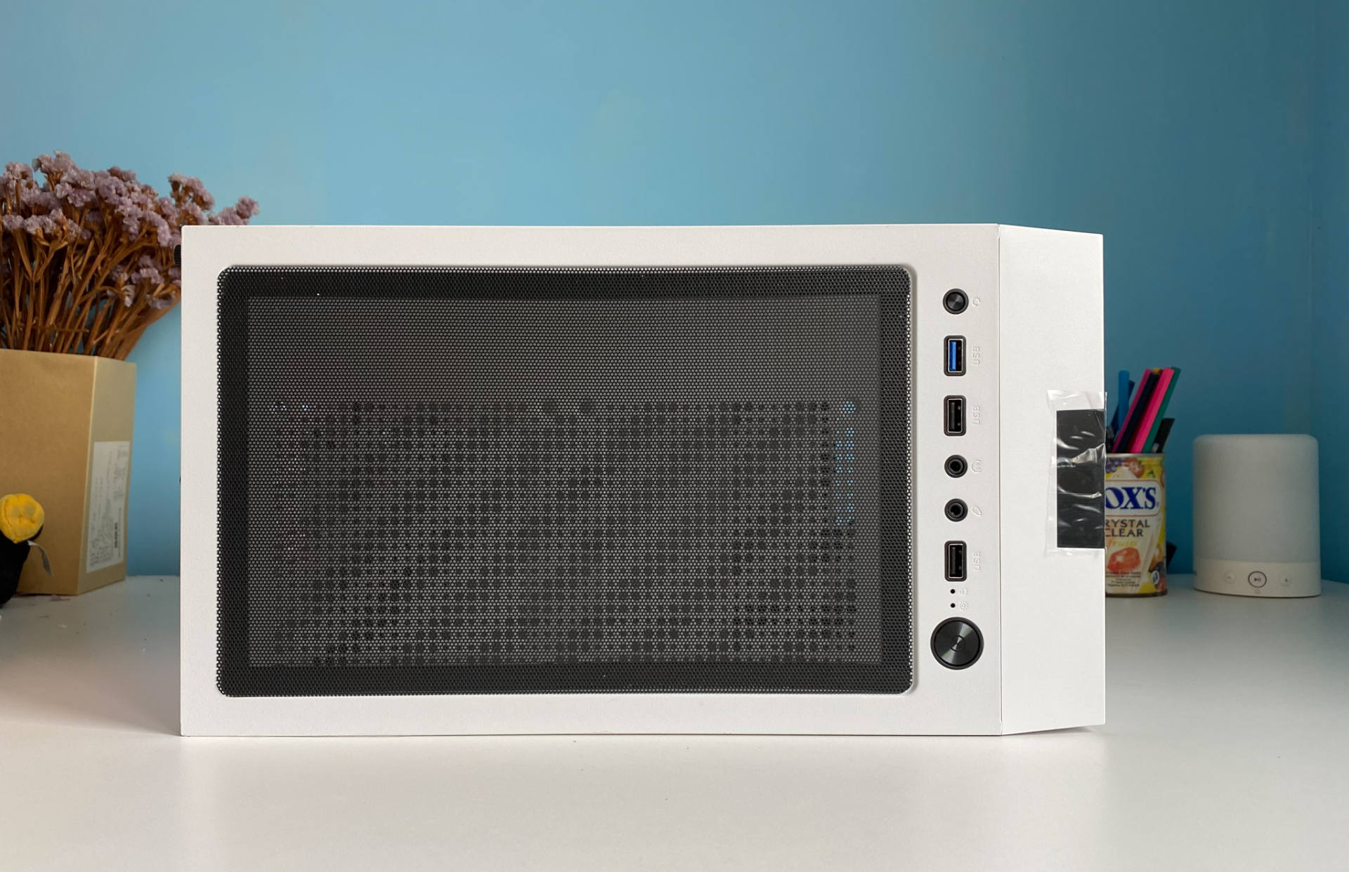 可以装240水冷的小机箱,一般什么配置电脑用水冷机箱