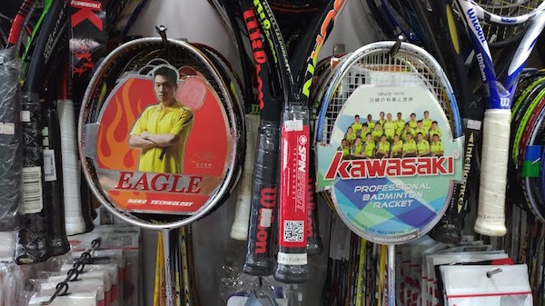 探秘尼泊尔羽球：国家队午餐吃方便面川崎球拍最畅销