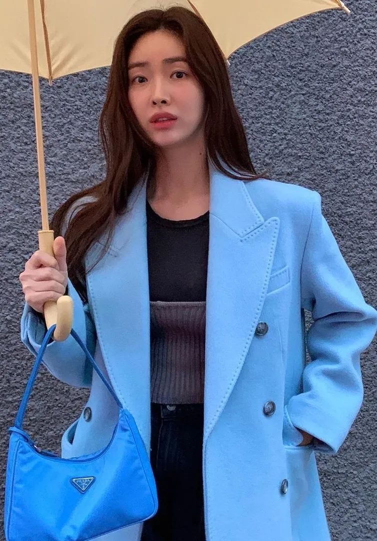 jennie穿搭冬香奈儿,求jennie同款衣服